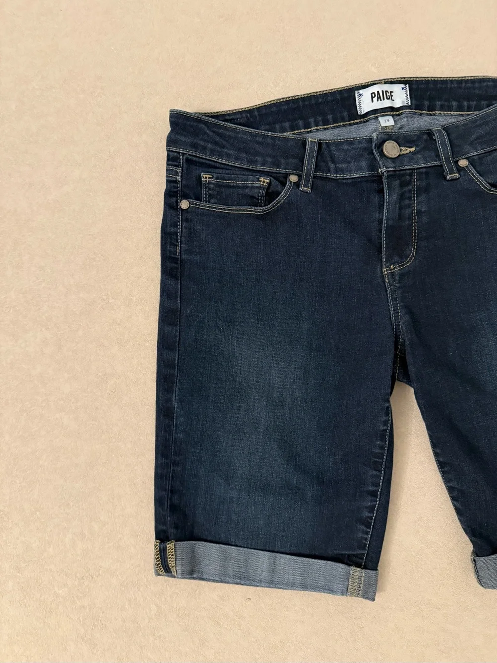 PAIGE Jax Knee Shorts 29 Kayla Dark Wash Stretch Denim Bermuda Cuffed